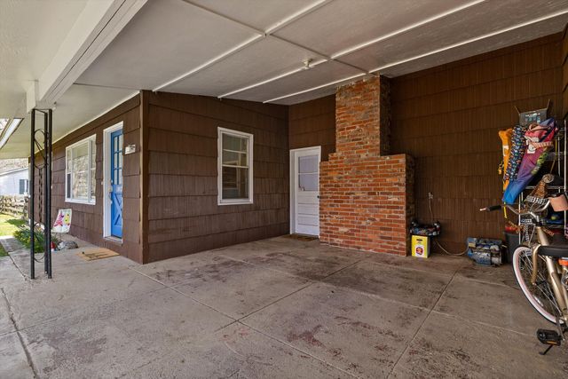 1002 Dennis Avenue, Jasper, TN 37347