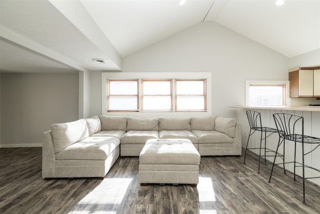 8130 W Q Avenue, Kalamazoo, MI 49009