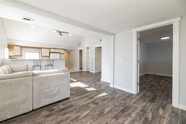 8130 W Q Avenue, Kalamazoo, MI 49009