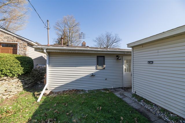 8130 W Q Avenue, Kalamazoo, MI 49009