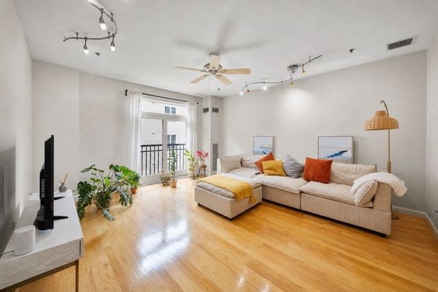 1723 Washington Street 505, Boston, MA 02118