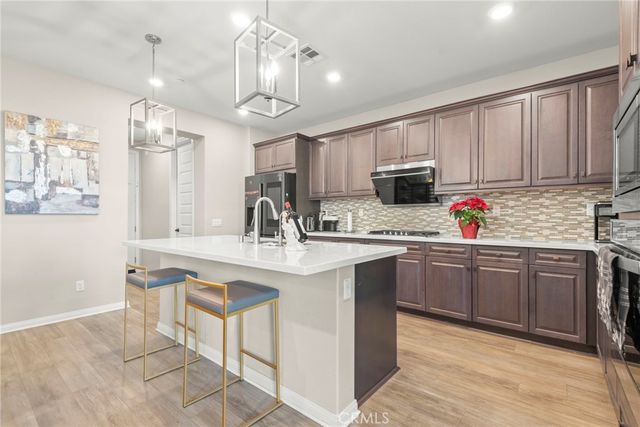 2855 E HOWLETT LN, Ontario, CA 91762