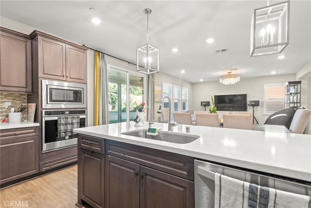 2855 E HOWLETT LN, Ontario, CA 91762