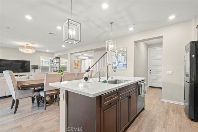 2855 E HOWLETT LN, Ontario, CA 91762