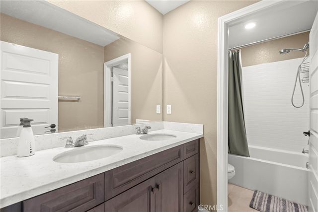 2855 E HOWLETT LN, Ontario, CA 91762