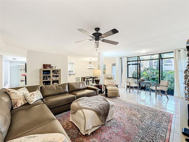 1265 SAINT TROPEZ CIRCLE GE, Orlando, FL 32806