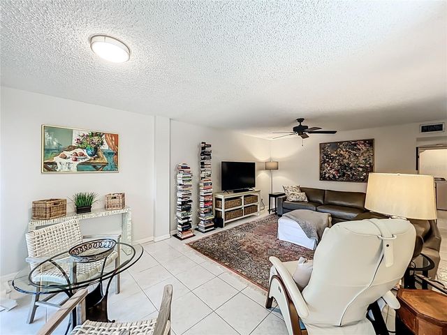 1265 SAINT TROPEZ CIRCLE GE, Orlando, FL 32806