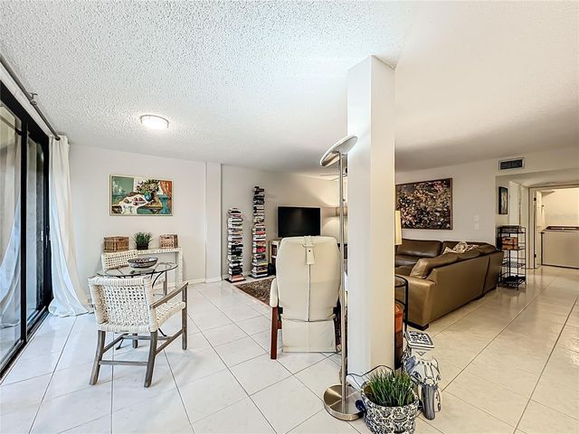 1265 SAINT TROPEZ CIRCLE GE, Orlando, FL 32806