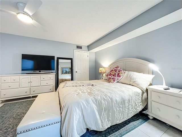 1265 SAINT TROPEZ CIRCLE GE, Orlando, FL 32806