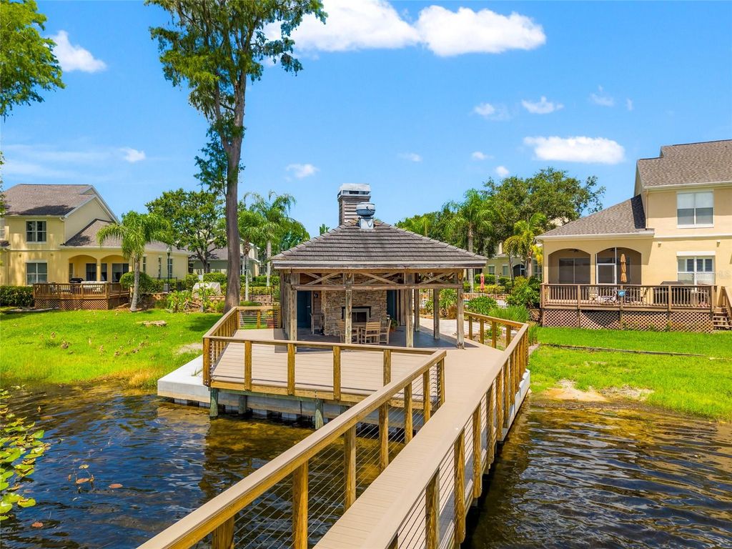Image 2 of property listing at 3519 HEARDS FERRY DRIVE, Tampa, FL 33618