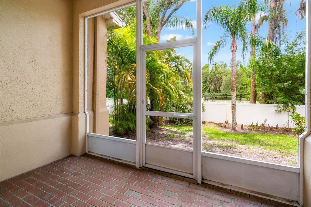 Image 14 of property listing at 3519 HEARDS FERRY DRIVE, Tampa, FL 33618