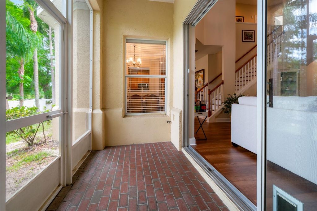 Image 15 of property listing at 3519 HEARDS FERRY DRIVE, Tampa, FL 33618
