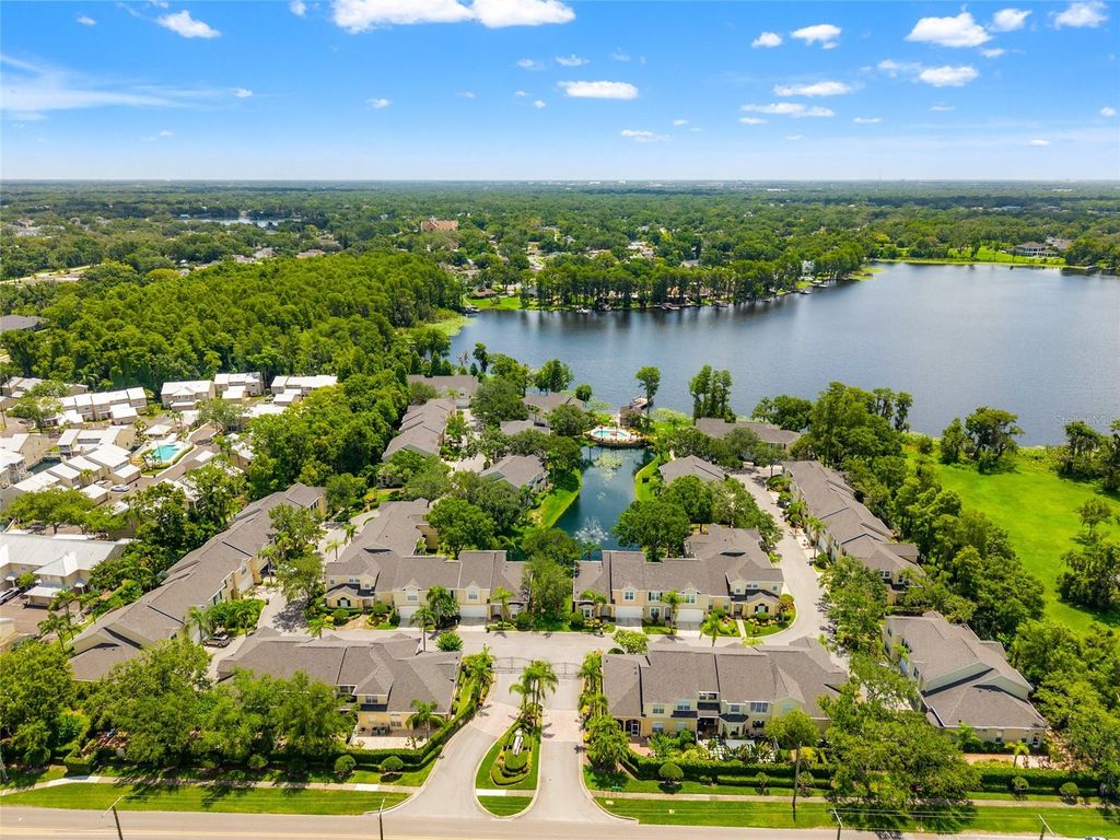 Image 22 of property listing at 3519 HEARDS FERRY DRIVE, Tampa, FL 33618