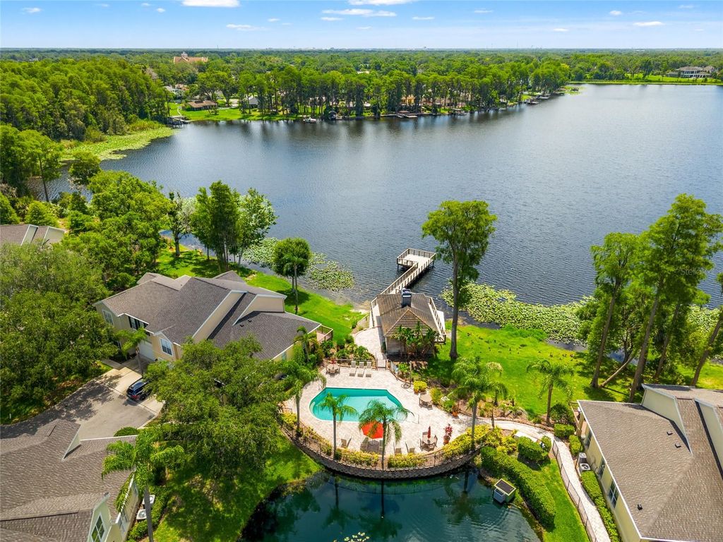 Image 24 of property listing at 3519 HEARDS FERRY DRIVE, Tampa, FL 33618