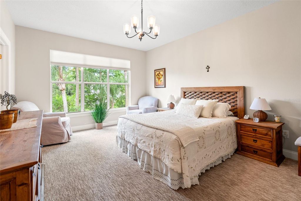 Image 9 of property listing at 3519 HEARDS FERRY DRIVE, Tampa, FL 33618