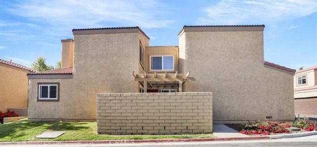 2766 Via Hacienda 102, Fullerton, CA 92835