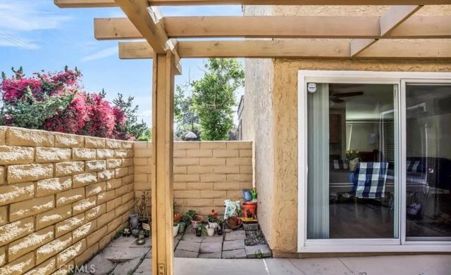 2766 Via Hacienda 102, Fullerton, CA 92835