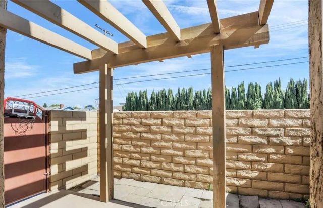 2766 Via Hacienda 102, Fullerton, CA 92835