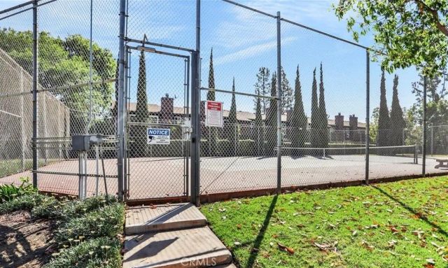 2766 Via Hacienda 102, Fullerton, CA 92835