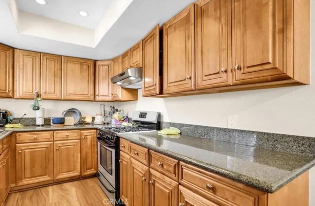 2766 Via Hacienda 102, Fullerton, CA 92835