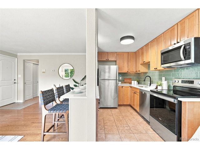 1151 N Marion St 301, Denver, CO 80218