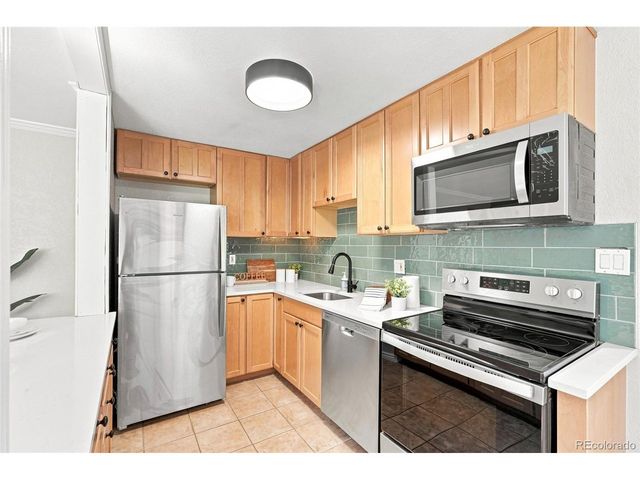 1151 N Marion St 301, Denver, CO 80218