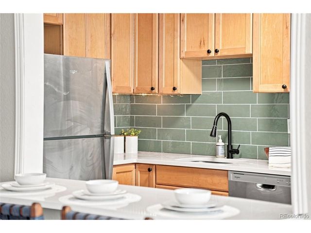 1151 N Marion St 301, Denver, CO 80218