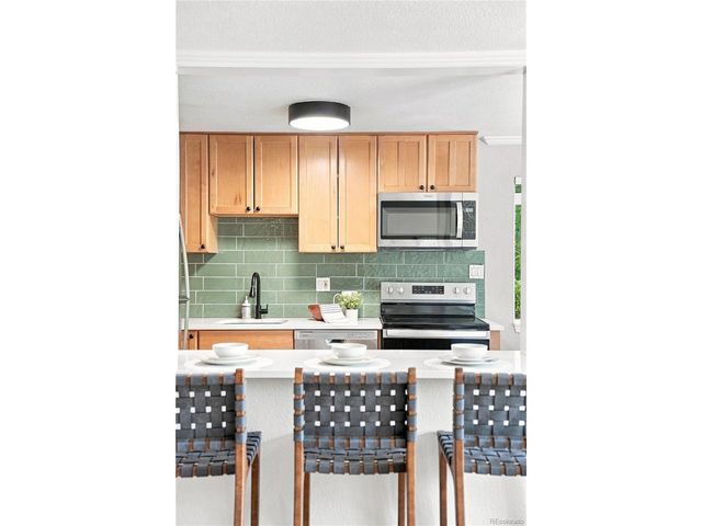 1151 N Marion St 301, Denver, CO 80218