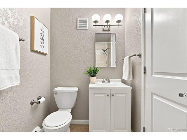 1151 N Marion St 301, Denver, CO 80218