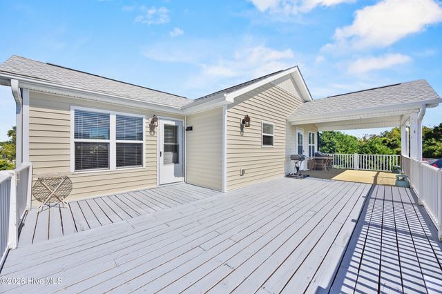 134 Heron Cove Road, Hampstead, NC 28443