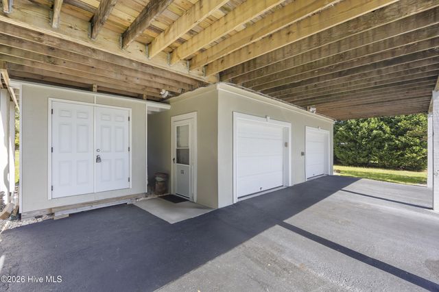 134 Heron Cove Road, Hampstead, NC 28443