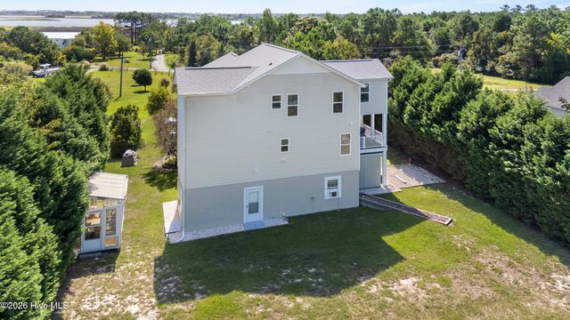 134 Heron Cove Road, Hampstead, NC 28443