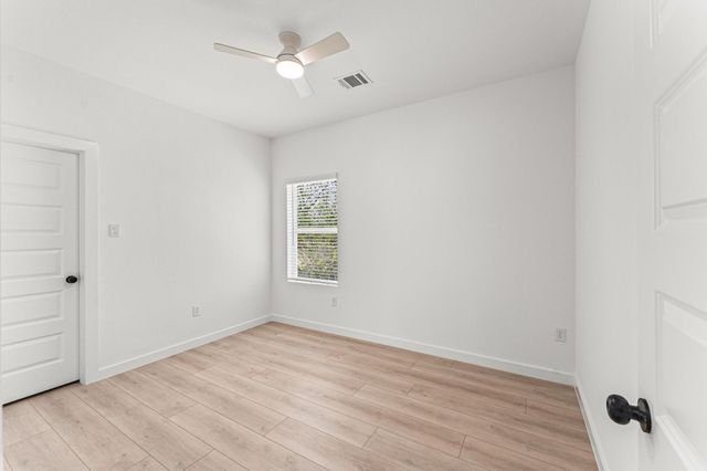 7128 Avenue Q, Houston, TX 77011