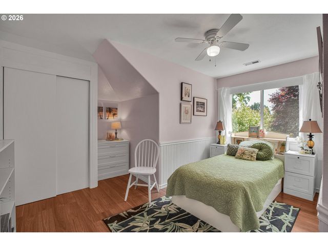 705 N MOLALLA Ave, Molalla, OR 97038