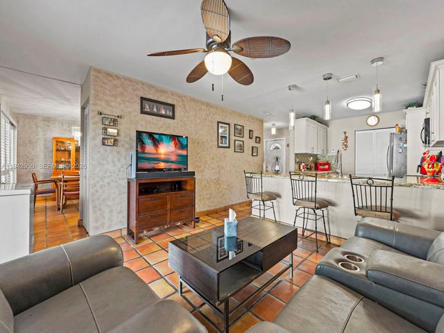 12806 SW 91st Ct, Miami, FL 33176