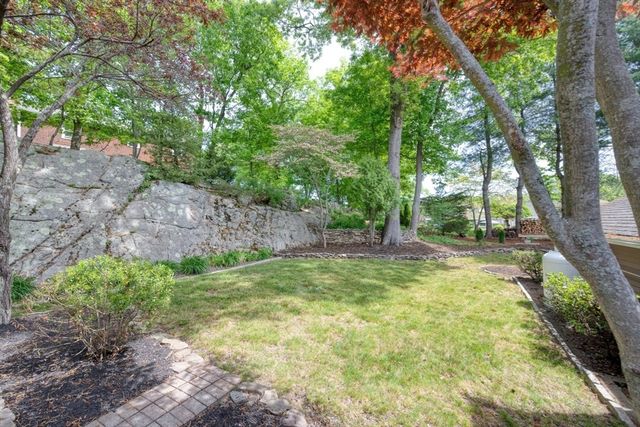 19 Essex Heights Drive, Weymouth, MA 02188