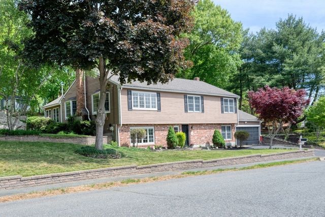 19 Essex Heights Drive, Weymouth, MA 02188