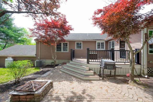 19 Essex Heights Drive, Weymouth, MA 02188