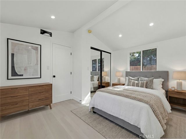20528 Hamlin Street, Winnetka, CA 91306