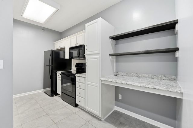 3800 SADDLEBROOK PL 505, Columbia, MO 65202