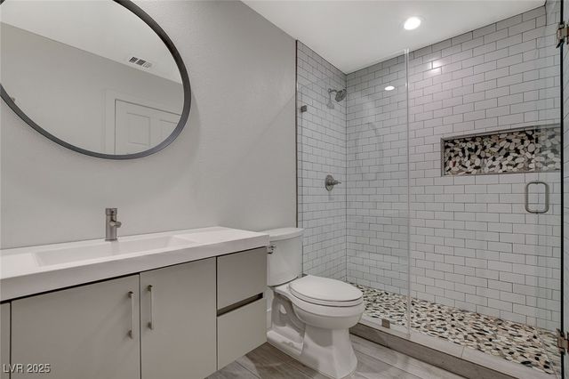 3012 Plaza De Rosa, Las Vegas, NV 89102