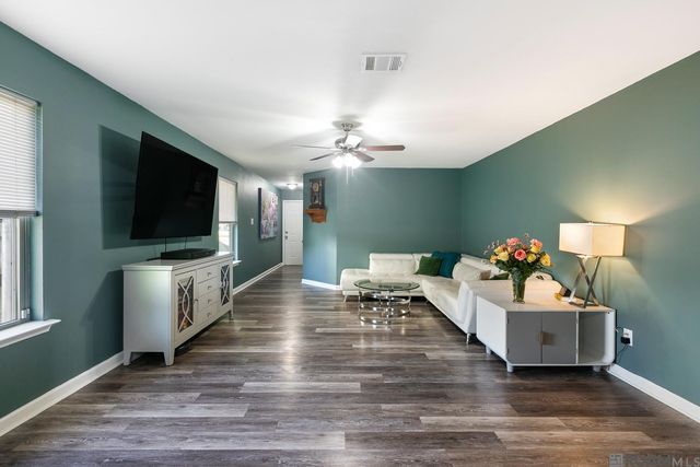 26197 Bobby Gill Rd, Denham Springs, LA 70726