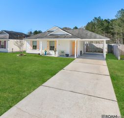 26197 Bobby Gill Rd, Denham Springs, LA 70726