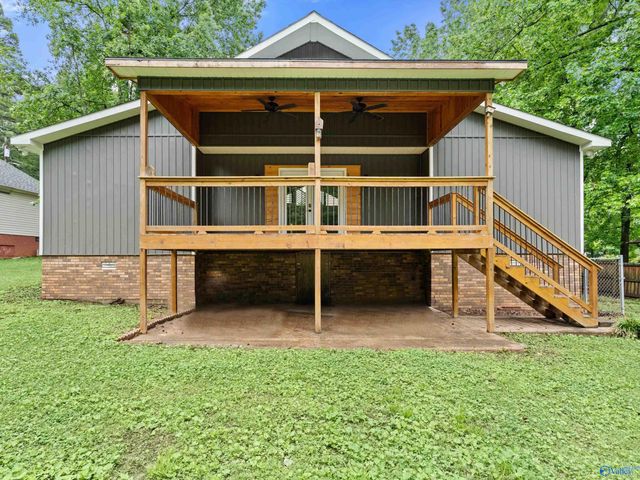 3405 Country Club Circle, Guntersville, AL 35976