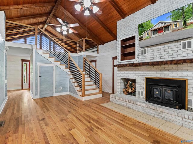 3405 Country Club Circle, Guntersville, AL 35976
