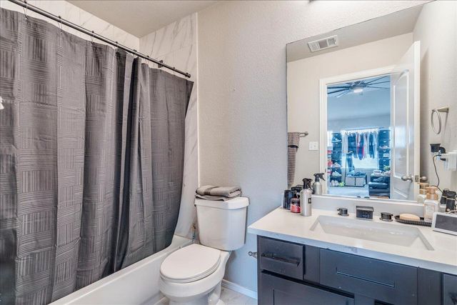 2133 Sid Allens DR, Buda, TX 78610