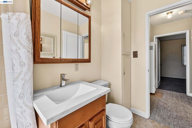 4035 Somerset Avenue, Castro Valley, CA 94546