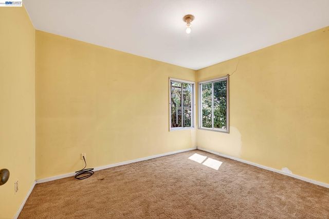 4035 Somerset Avenue, Castro Valley, CA 94546