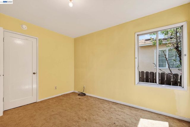 4035 Somerset Avenue, Castro Valley, CA 94546