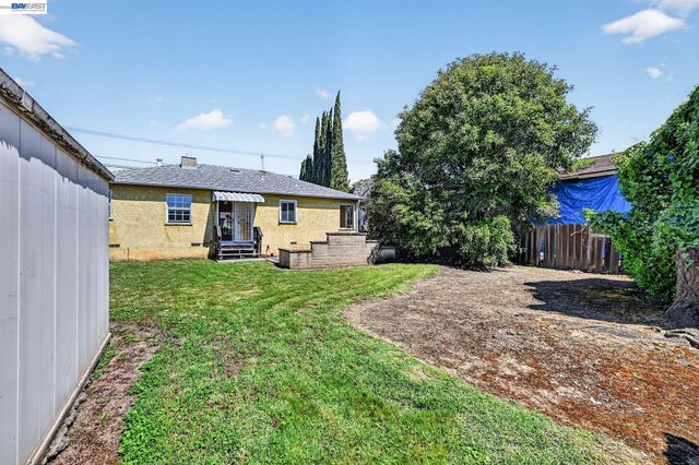 4035 Somerset Avenue, Castro Valley, CA 94546